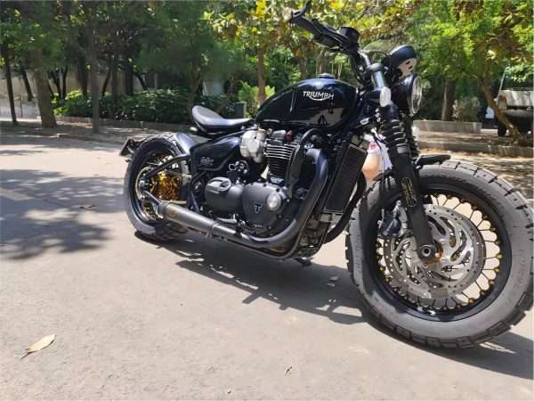 Triumph Bobber 9 Oblique Racing Built Kineo Wheels