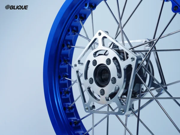 DSC00004(3) Oblique Racing Built Kineo Wheels