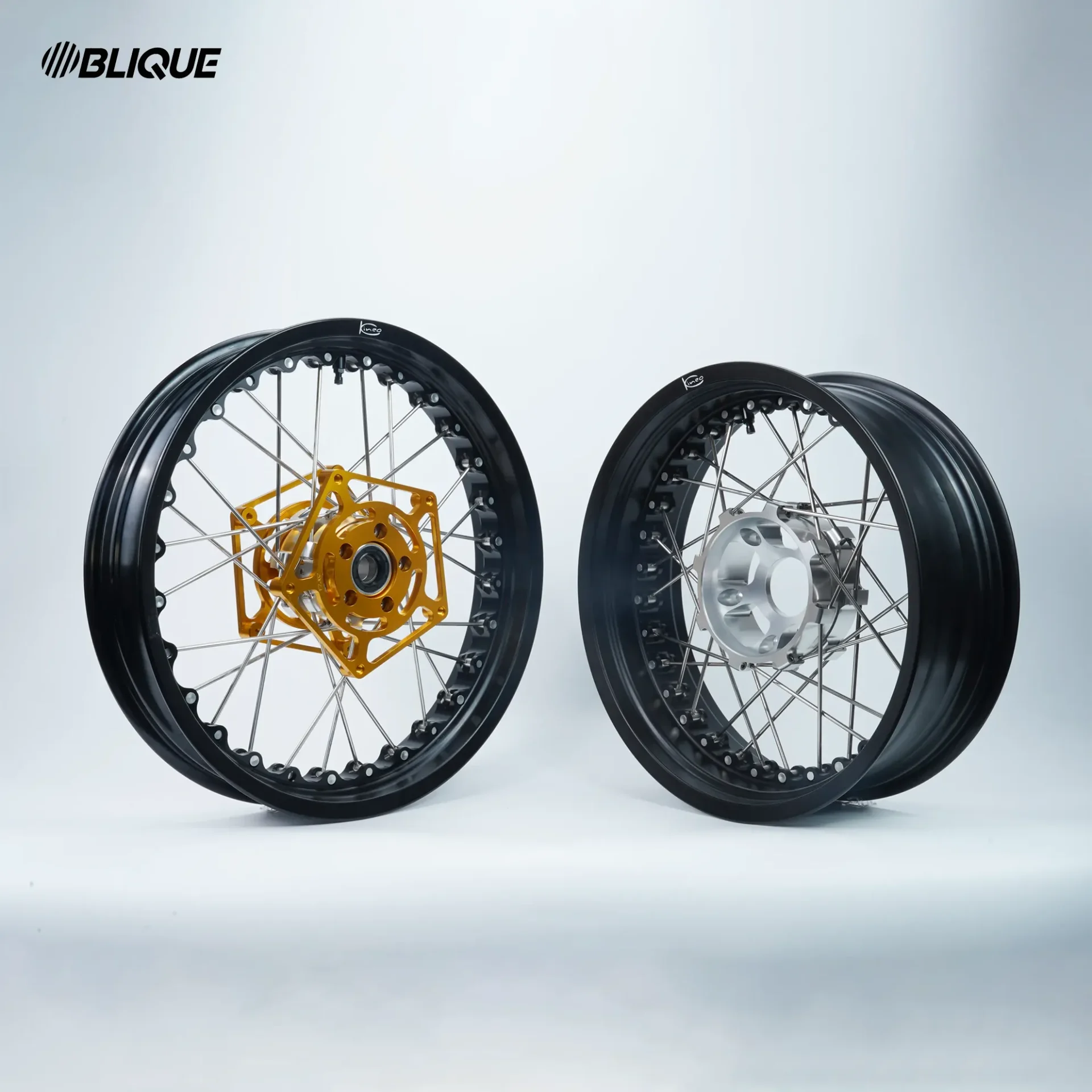 Kineo tubeless spoked wheels for Triumph Bonneville T100 T120 and SE
